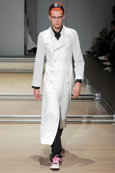 Look 17